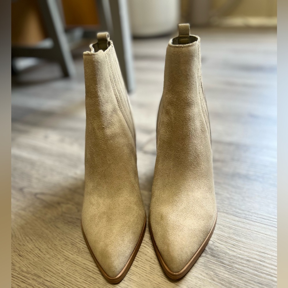 Marc Fisher Women’s ALVA POINTY TOE BOOTIE 9 - Picture 2 of 5